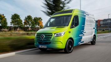 Mercedes представил инновационный электрический фургон Sustaineer