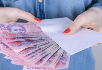 Реальная зарплата в Украине за месяц выросла на 0,5%