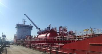 В украинский порт на Дунае прибыл танкер с новым для гавани грузом