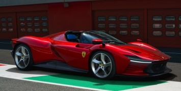 Классика на новый лад: Ferrari показали свой самый экстремальный суперкар (видео)