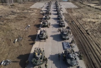 Россия продолжает стягивать войска к границе с Украиной, - CIT
