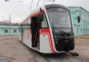Первый в этом году новый запорожский трамвай вышел на линию