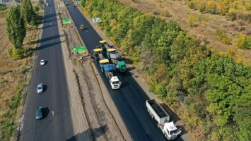 За год на Харьковщине полностью восстановили почти 160 км государственных дорог