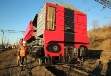 На ИнГОКе восстановили электровоз для перевозки горной массы