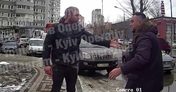 ВКиеве "мажор" избил прохожего до полусмерти из-за замечания о парковке