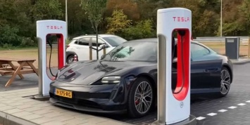 Tesla вставит всем: компания открыла Supercharger для «чужих» электрокаров