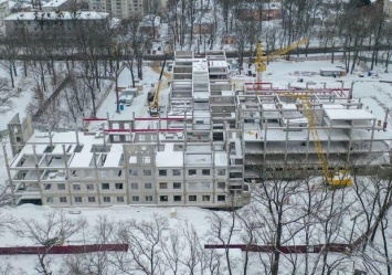 Срывал сроки и не выполнял обязательства: с подрядчиком, который строил Харьковский онкоцентр, разорвали договор