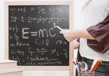 Одессе катастрофически не хватает учителей физики: школьников некому учить