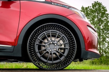 Chevy Bolt нового поколения обуют в безвоздушные шины Michelin (ФОТО)