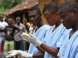 Лихорадку Эбола вычеркнули из списка глобальных угроз