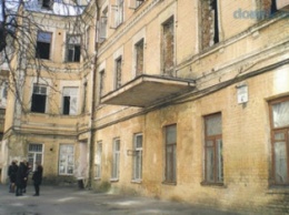 Скандал в Киеве: на месте исторического здания хотят строить гостиницу в 48 этажей (фото)