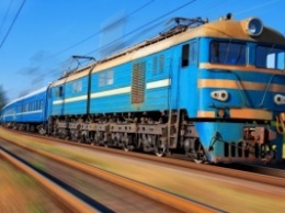 «Укрзализныця» назначила 7 дополнительных поездов на майские праздники