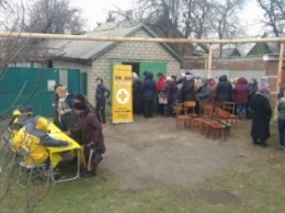 13 тысяч наборов выживания выдали мобильные бригады Штаба Ахметова в марте