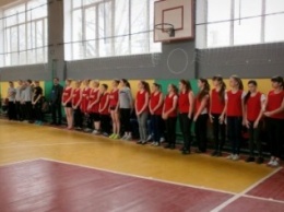 В Славянске прошли соревнования по баскетболу среди старшеклассниц