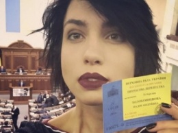 Участница Pussy Riot Надежда Толоконникова побывала в Верхной Раде