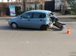 В Николаеве на Никольской произошло ДТП с участием автобуса МЧС и легкового автомобиля