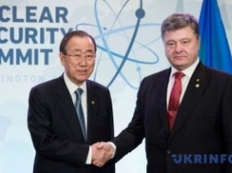 Украина требует объединиться против размещения ядерного оружия в Крыму - Порошенко
