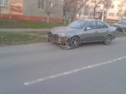 В Мариуполе столкнулись две иномарки (ФОТО)