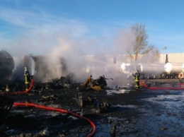Пожар на химическом заводе во Франции: пострадали трое пожарных, проведена эвакуация населения