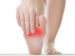 Болят и опухают ноги после длительного хождения на высоких каблуках? Помочь вам в этом могут эти три ингредиента