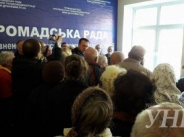 Пенсионеры прекратили митинг в Ровно: проезд подорожает на 1 гривну