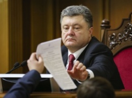 Порошенко подписал закон о присоединении Украины к соглашению ВТО о госзакупках