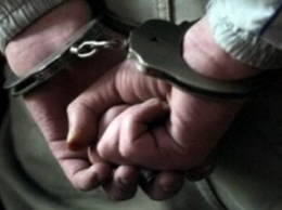 «По горячим следам» ялтинские полицейские задержали подозреваемого в совершении уличного грабежа