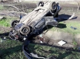 Под Харьковом иномарка попала в аварию: машину несколько раз "крутануло" в воздухе (ФОТО)