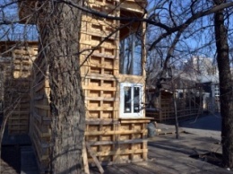Одесский облсовет: деревянные МАФы в санатории установлены незаконно, их снесут, а владельцев накажут