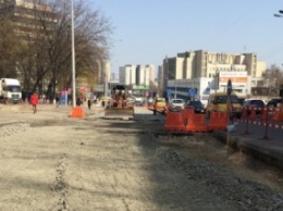 На улице Васильковский продолжается реконструкция дорожного покрытия