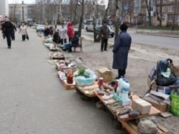 В Чернигове создали рабочую группу по ликвидации несанкционированной уличной торговли