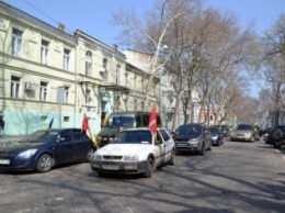 Активисты устроили автопробег в центре Одессы, требуя отставки Стоянова