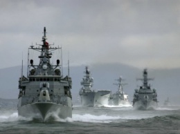 В Крыму военные РФ отрабатывают условное уничтожение кораблей НАТО, - разведка