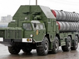 Россия начала поставки ракетных систем С-300 в Беларусь