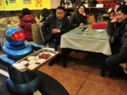 Рестораны в Китае отказываются от роботов-официантов