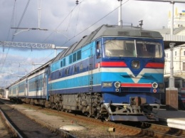 "Укрзализныця" запустит 18 дополнительных поездов и увеличит количество рейсов на Пасху и майские праздники