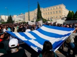 Массовая забастовка в Греции: отменены авиарейсы, занятия в школе и вещание новостей