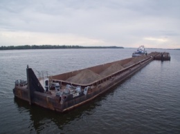 Эксперт - материалы для Керченского моста доставляют украинские корабли
