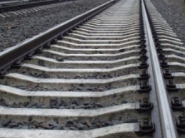 В Борисполе пассажирский поезд насмерть сбил местную жительницу