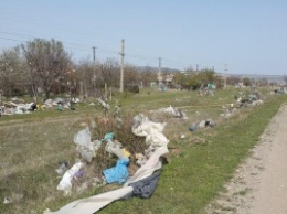 Крым накануне курортного сезона завален мусором