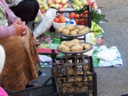 Конфисковывать товар начнут у уличных торговцев в Ужгороде