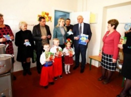 Три детских сада в Жовтневом районе получили современные системы доочистки питьевой воды