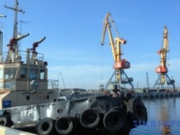 Частный порт Фирташа также открестился от рейсов в Крым