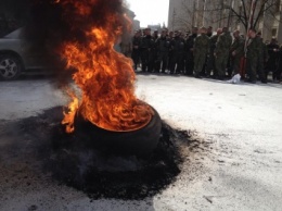 Гриценко заявил, что потасовку под АП спровоцировал один из правоохранителей