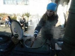 Полевая кухня авдеевских волонтеров накормит всех нуждающихся (ФОТО)