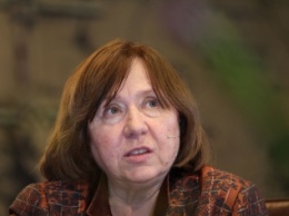 Светлана Алексиевич: Я не буду писать о российско-украинском конфликте. Устала от войны