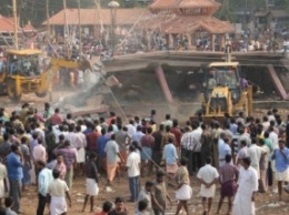 Погибло свыше 100 человек: стали известны причины смертельного пожара в храме в Индии