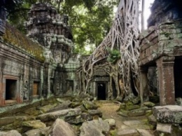 Деревни на воде и величественные древние храмы Камбоджи привлекают туристов