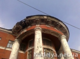 В Алчевске разрушаются красивые исторические здания
