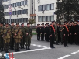 Боевики "ДНР" намерены провести 9 мая парад военной техники